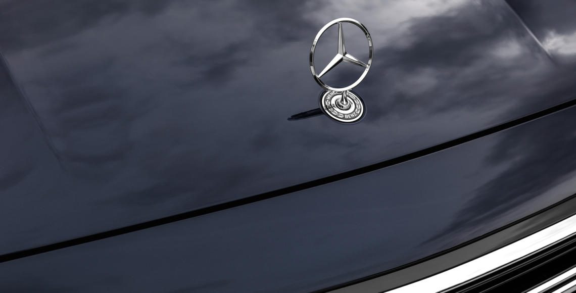 Neue Mercedes E-Klasse (Motorhaube)